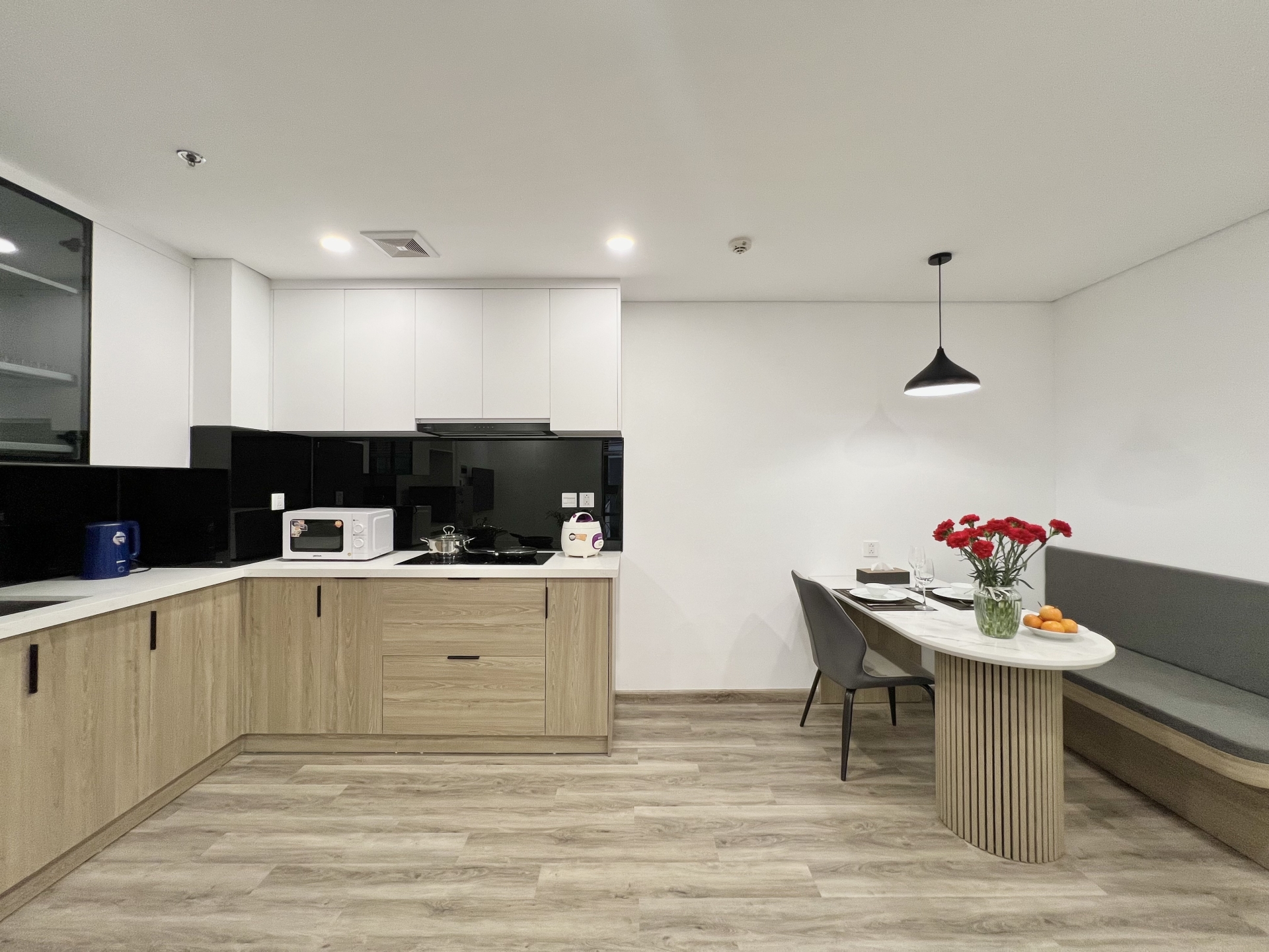 khách sạn gần công viên Cầu Giấy